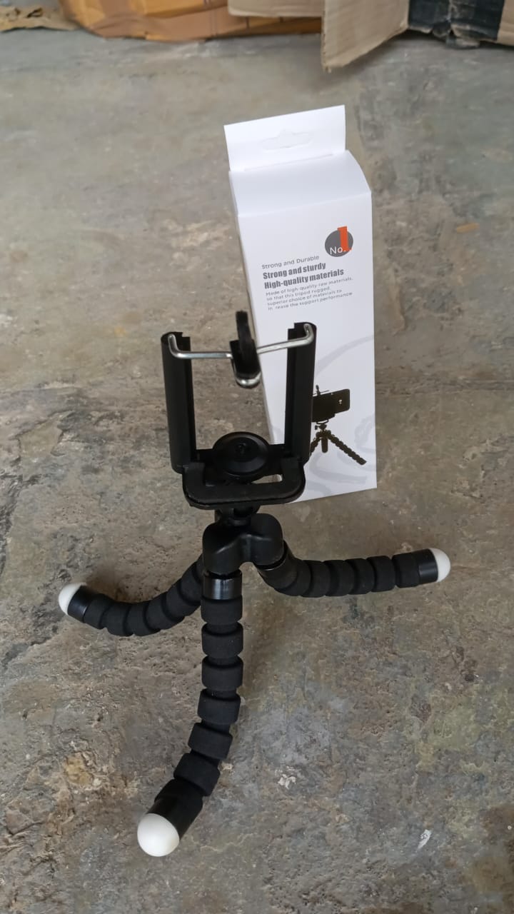 FlexiGrip: The Ultimate Phone Tripod Stand